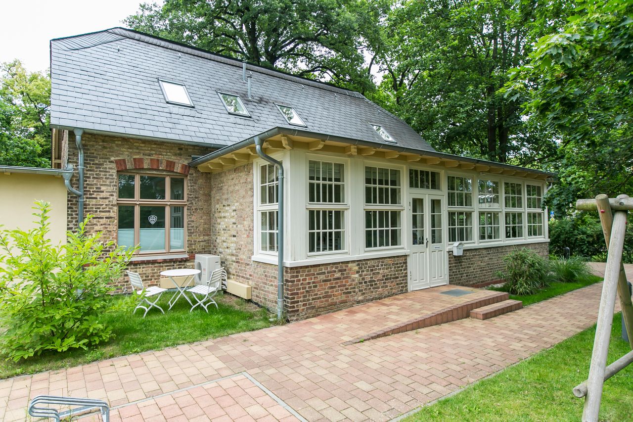 Oliver F. Augsten-12