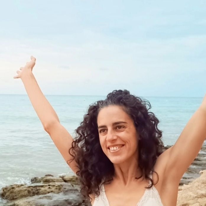 Elisa Bustin Y Gil-0