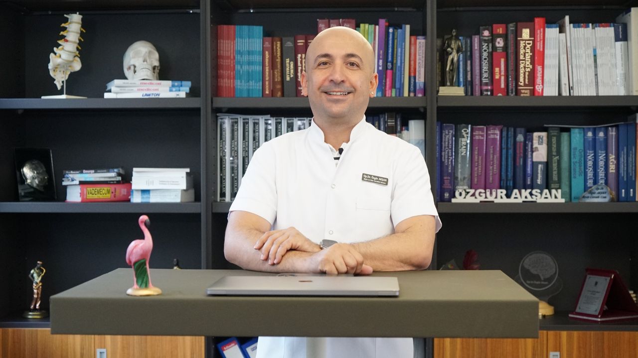 Özgür Akşan-3