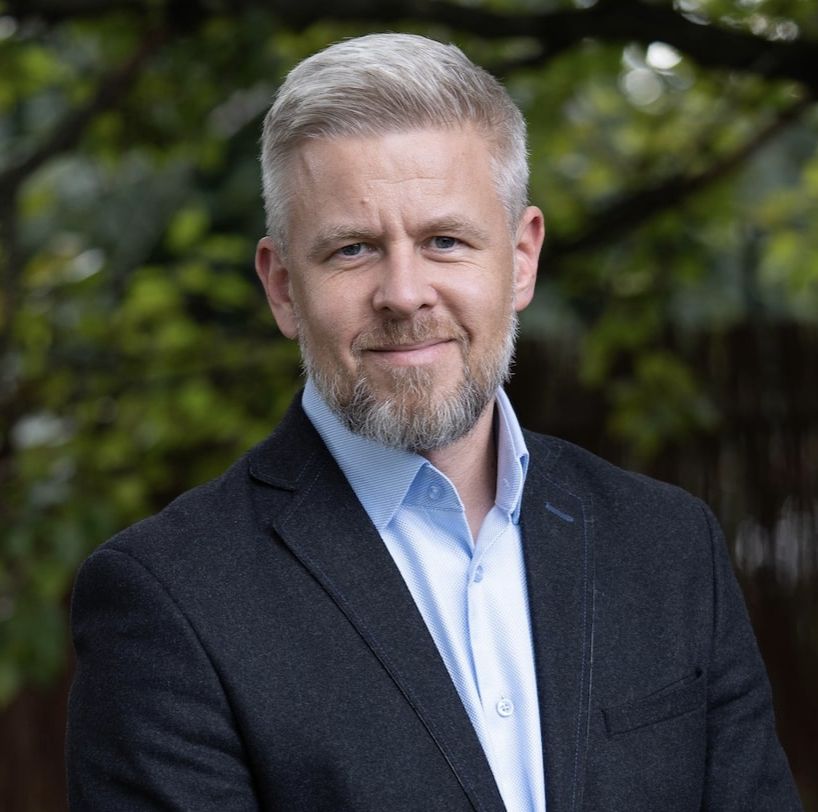 Łukasz Dobromirski-0