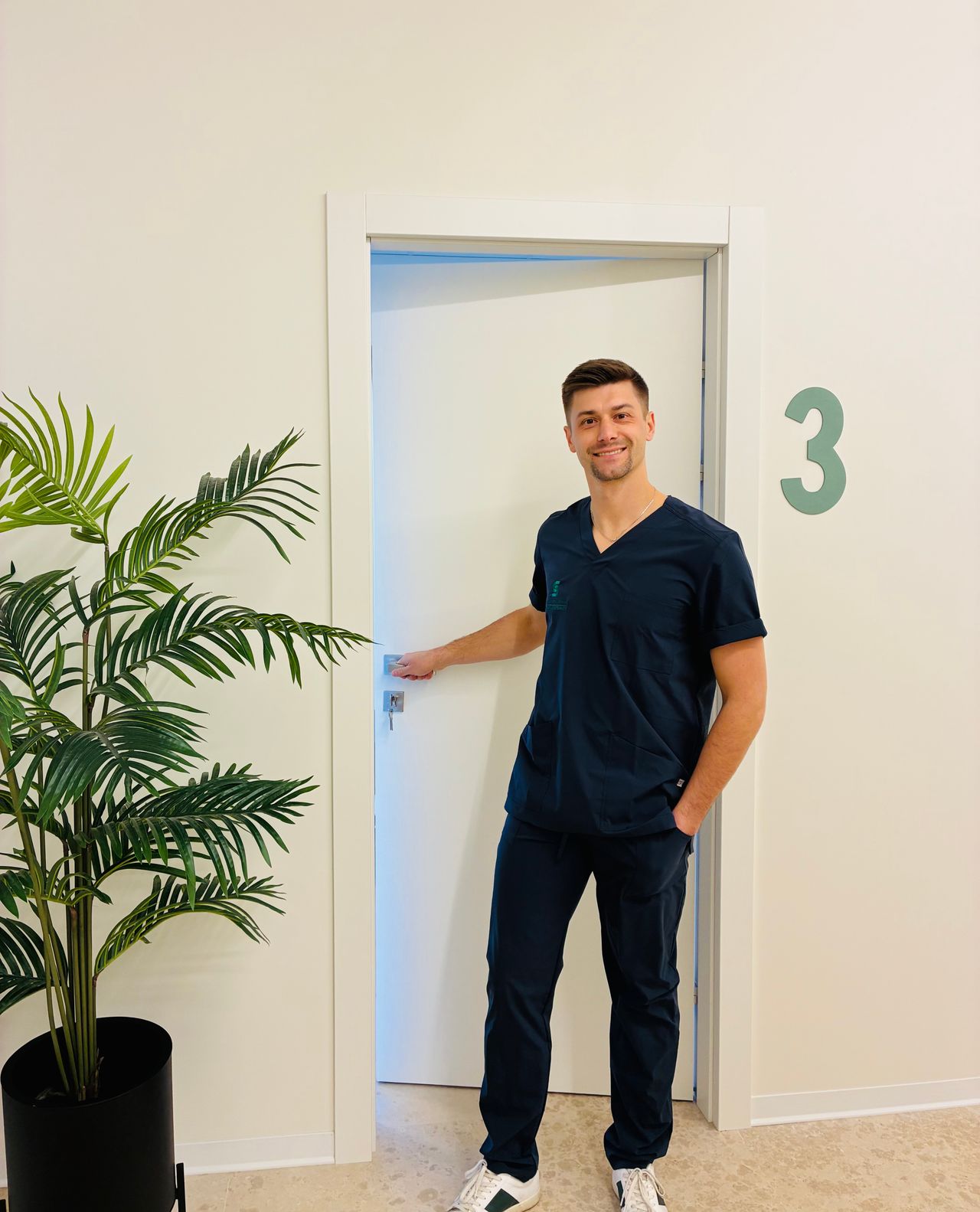 Serhiy D'avino Hayas-1