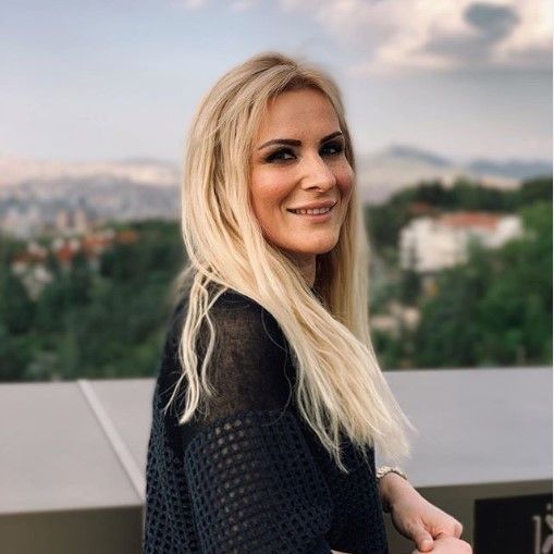 Rabia Cerrah Karanfil-0