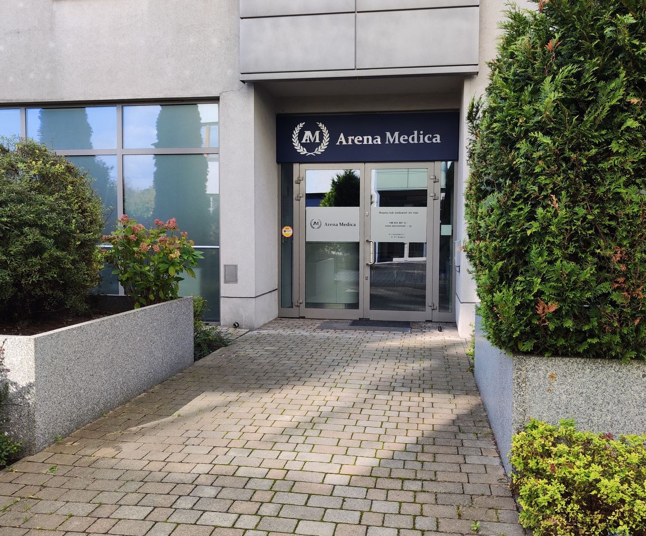 Uladzislau Ulasavets-0