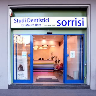 Sorrisi Studi Dentistici - Dr. Mauro Rota