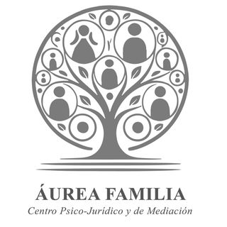 Áurea familia