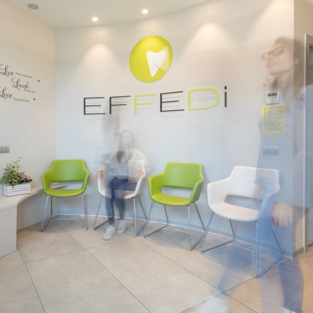 Centro Odontoiatrico EFFEDICocquio-Trevisago - Centro Medico
