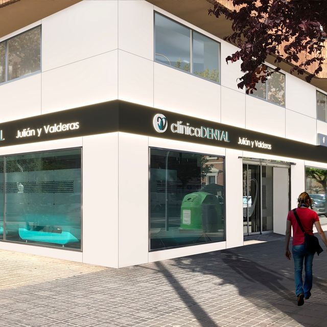 Clínica Dental Julián y ValderasTeruel - 