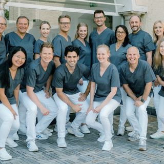 ÜBAG Dr. Bayer & Kollegen - Zahnärzte