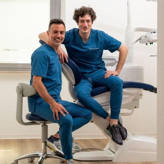 Studio Dentistico Ciambrignoni CollamatiAncona - 