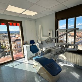 CLINICA DENTAL Dr. M. ESTEVE | PALAMOSPalamós - 