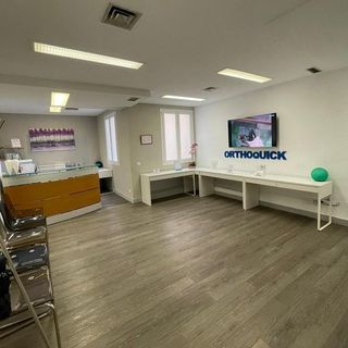 Clínica Dental OrthoQuick
