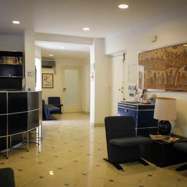 Studio Dentistico Dr. Giulio FirmaniRoma - Studio Medico