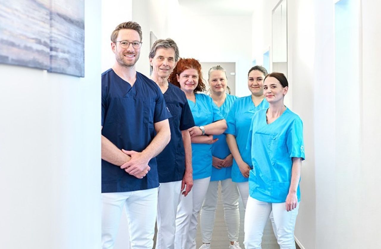 Zahngesundheitszentrum Haar  - Dr. med. dent. Katja Steinle & Kollegen-1