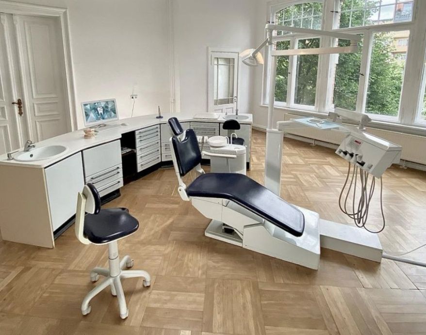 Zahnarztpraxis Dr. Svetlana Serkedjieva-2