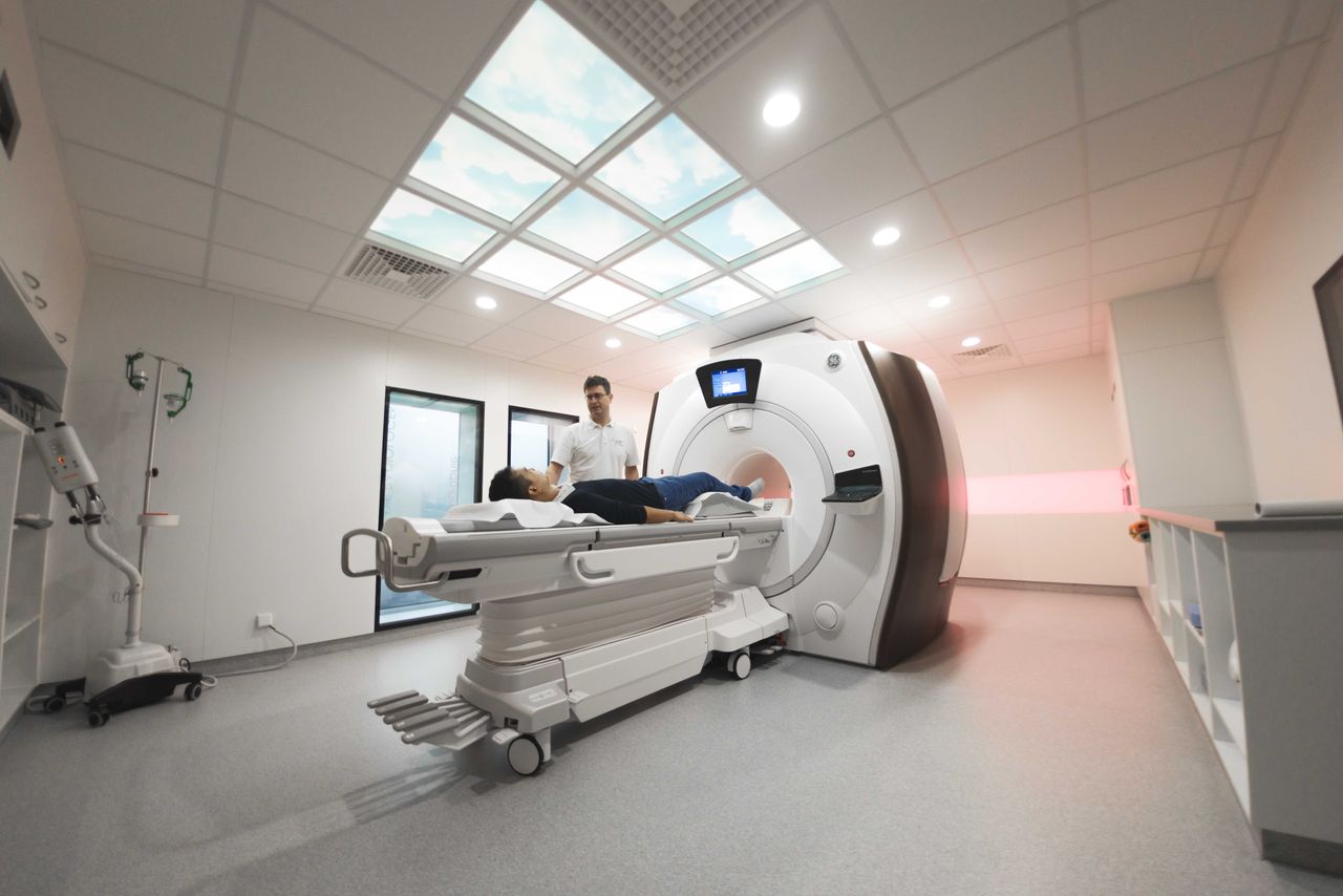 DRZ - DIE RADIOLOGEN-2