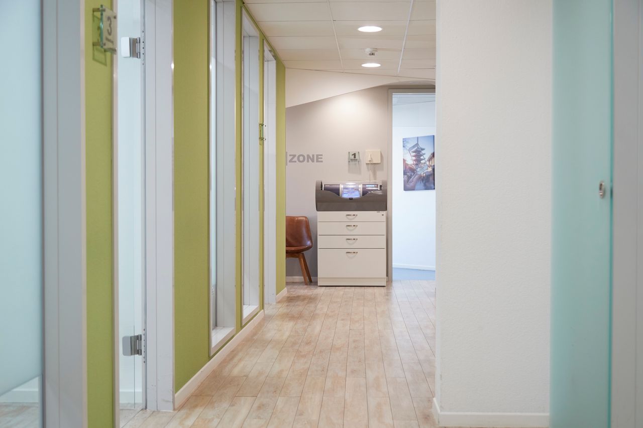 Zahnärzte im MED-Center, Dr. Andreas Meier, Dr. Johannes Taukert & Team-0