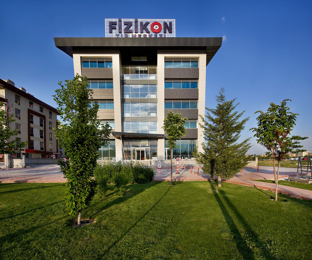 Özel Fizikon Tıp Merkezi-0