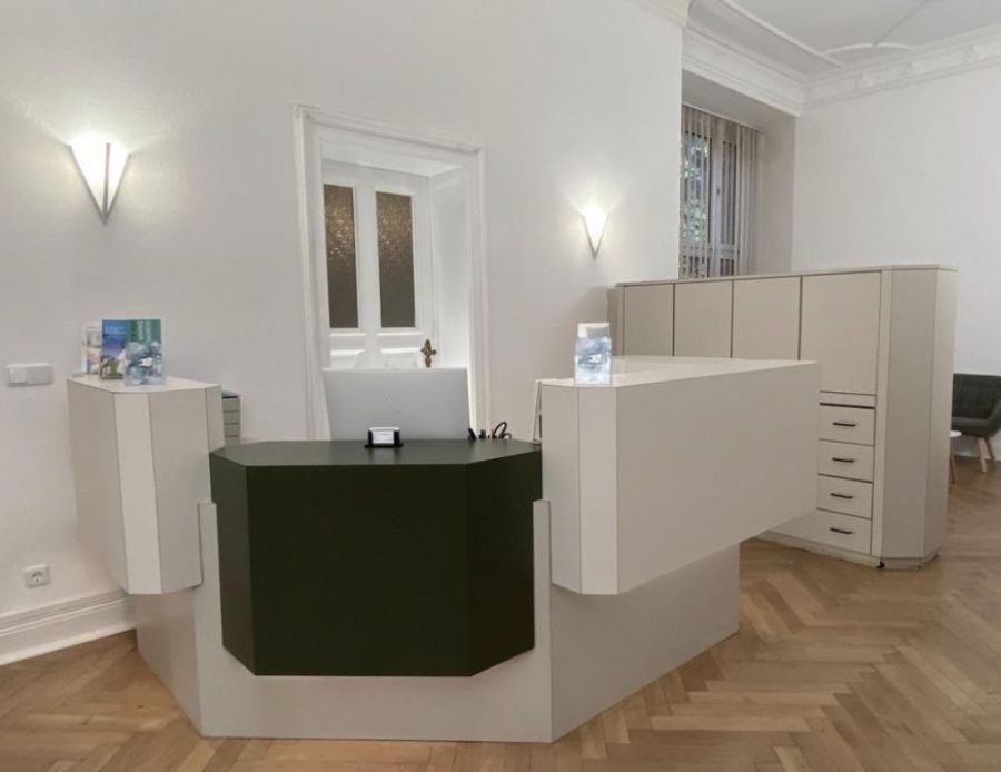 Zahnarztpraxis Dr. Svetlana Serkedjieva-0